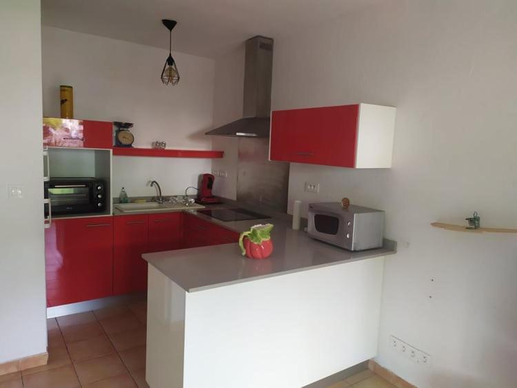 Charmant Appartement En Bord De Mer Avec Piscine Gourbeyre Luaran gambar